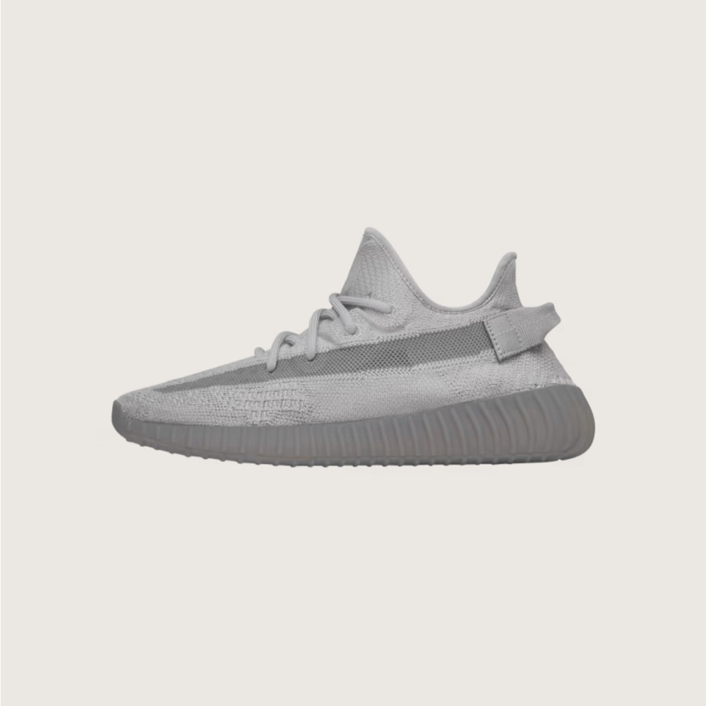 Yeezy Boost 350 V2 size 7 in Men’s